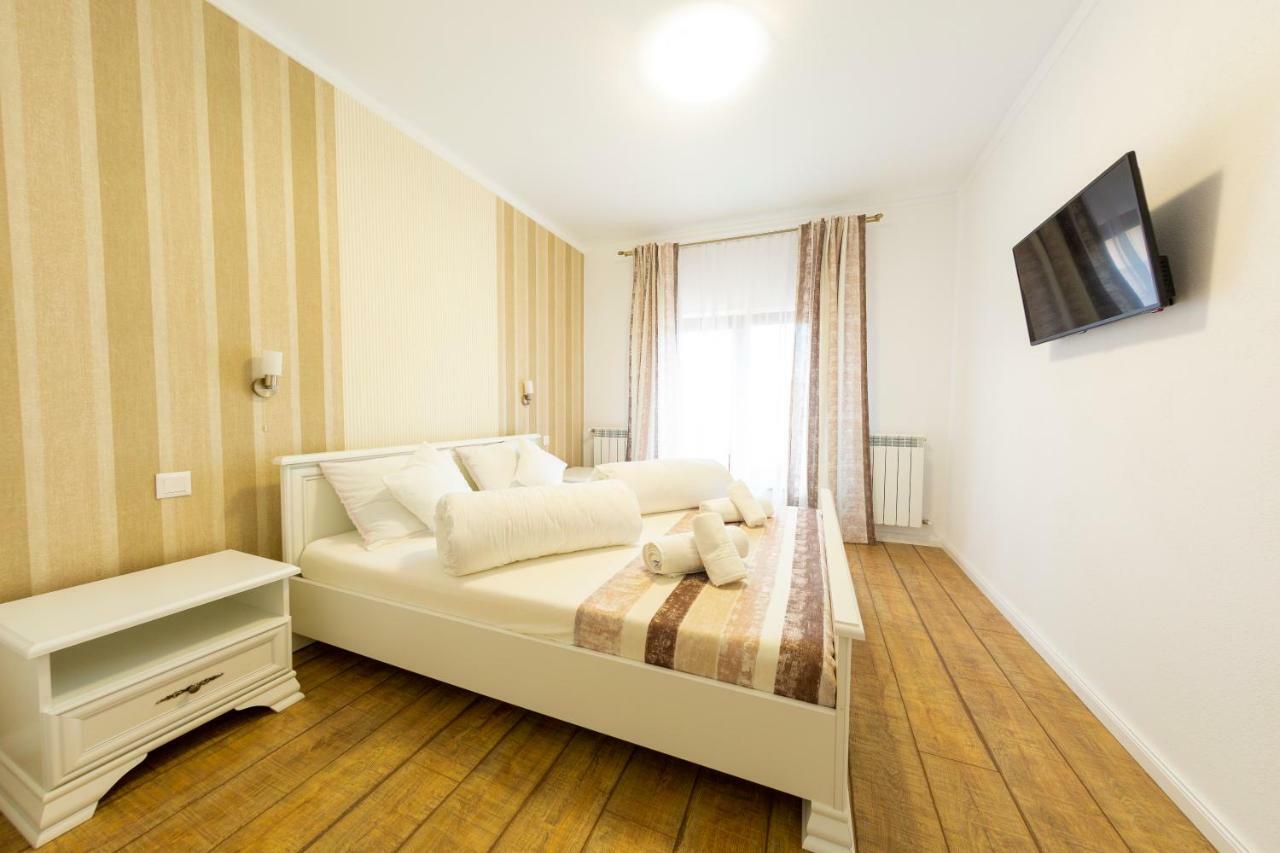 Casa Cu Nuc Otel Alba Iulia Dış mekan fotoğraf
