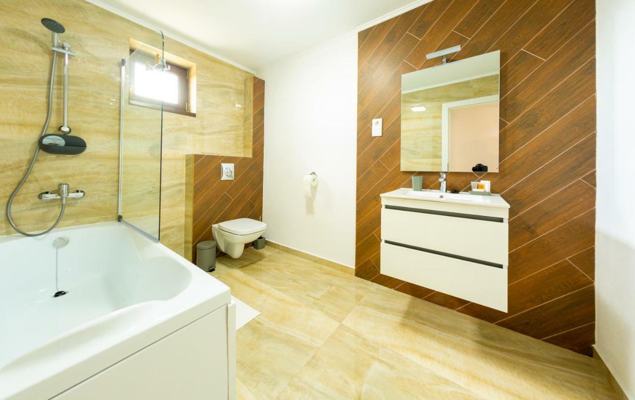 Casa Cu Nuc Otel Alba Iulia Dış mekan fotoğraf