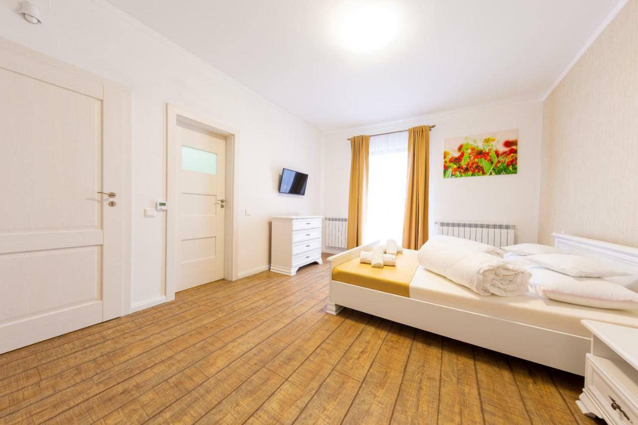 Casa Cu Nuc Otel Alba Iulia Dış mekan fotoğraf